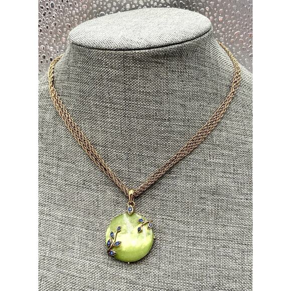 MONET Necklace Triple Chain Gold Tone Green Glass Pendant 16”+2” - Picture 5 of 7